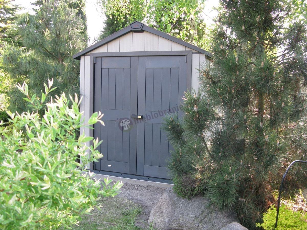 Domek narzędziowy - aranżacja w ogrodzie