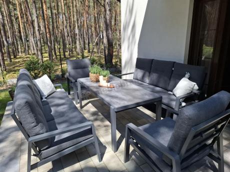 Aluminiowe meble na taras dla 8 osób z 2 sofami i stołem 180x80 - Tavaro Grande Antracite