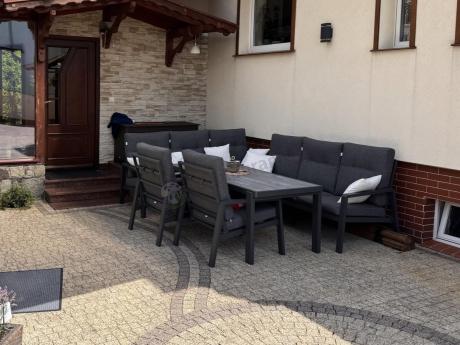 Aluminiowe meble na taras dla 8 osób z 2 sofami i stołem 180x80 - Tavaro Grande Antracite