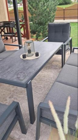 Aluminiowe meble na taras dla 8 osób z 2 sofami i stołem 180x80 - Tavaro Grande Antracite