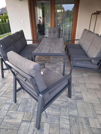Aluminiowe meble na taras dla 8 osób z 2 sofami i stołem 180x80 - Tavaro Grande Antracite