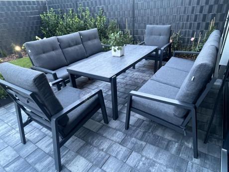 Aluminiowe meble na taras dla 8 osób z 2 sofami i stołem 180x80 - Tavaro Grande Antracite