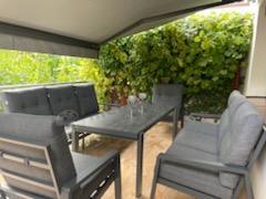 Aluminiowe meble na taras dla 8 osób z 2 sofami i stołem 180x80 - Tavaro Grande Antracite