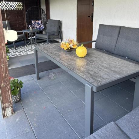 Aluminiowe meble na taras dla 8 osób z 2 sofami i stołem 180x80 - Tavaro Grande Antracite