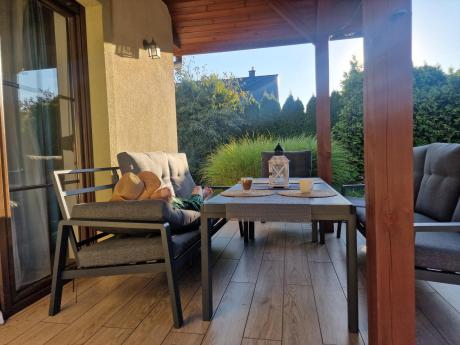 Aluminiowe meble na taras dla 8 osób z 2 sofami i stołem 180x80 - Tavaro Grande Antracite