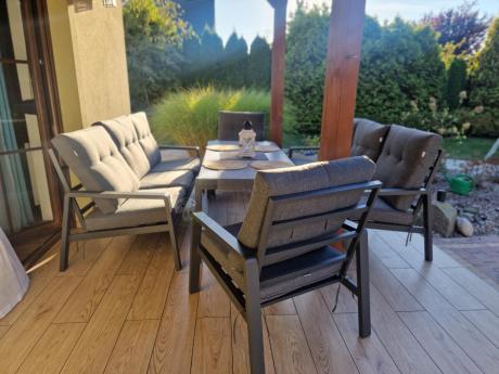 Aluminiowe meble na taras dla 8 osób z 2 sofami i stołem 180x80 - Tavaro Grande Antracite