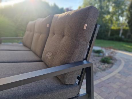 Aluminiowe meble na taras dla 8 osób z 2 sofami i stołem 180x80 - Tavaro Grande Antracite