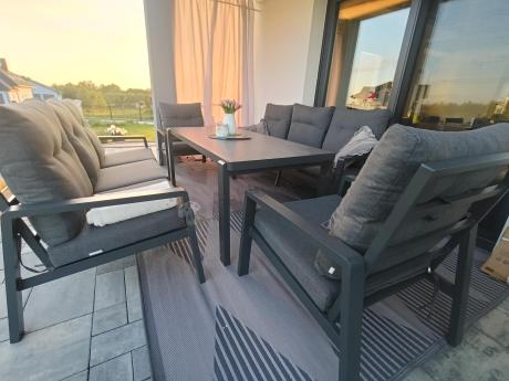 Aluminiowe meble na taras dla 8 osób z 2 sofami i stołem 180x80 - Tavaro Grande Antracite