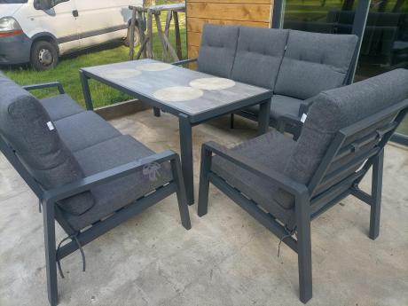 Aluminiowe meble na taras dla 8 osób z 2 sofami i stołem 180x80 - Tavaro Grande Antracite