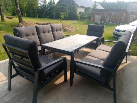 Aluminiowe meble na taras dla 8 osób z 2 sofami i stołem 180x80 - Tavaro Grande Antracite