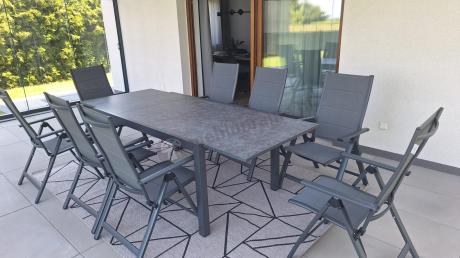 Aluminiowe meble na taras z rozkładanym stołem 240cm + 10 regulowanych krzeseł Daven Antracite Beton
