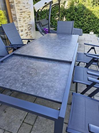Aluminiowe meble na taras z rozkładanym stołem 240cm + 10 regulowanych krzeseł Daven Antracite Beton