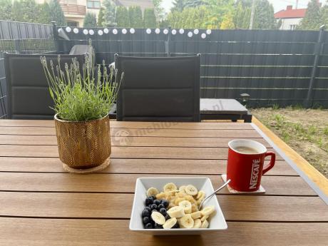 Aluminiowe meble obiadowe - stół 150cm i 6 składanych krzeseł - Kanbery Wood Antracite 6+1