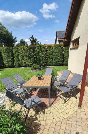 Aluminiowe meble obiadowe - stół 150cm i 6 składanych krzeseł - Kanbery Wood Antracite 6+1