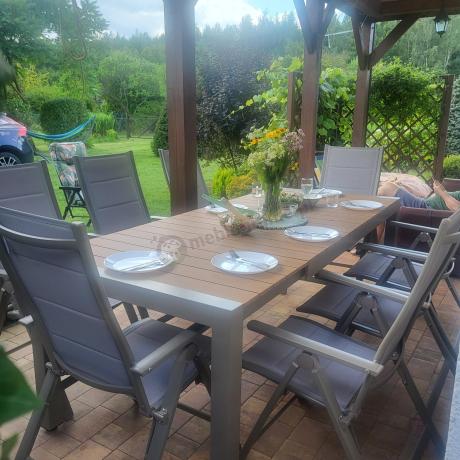 Aluminiowe meble obiadowe na taras - stół rozkładany do 210cm i 8 składanych krzeseł Tanami Daven Taupe