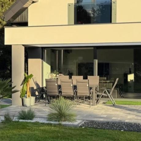 Aluminiowe meble tarasowe - stół 180cm i składane 7 pozycyjne krzesła - Kanbery Antracite Ceramic 8+1