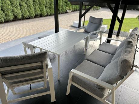 Aluminiowy komplet białych mebli na taras z regulowanymi fotelami, sofą i stołem obiadowym - Renalo Dining Relax Whit
