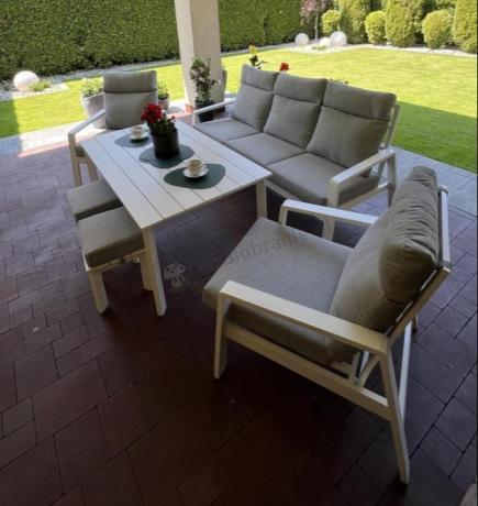 Aluminiowy komplet białych mebli na taras z regulowanymi fotelami, sofą i stołem obiadowym - Renalo Dining Relax Whit