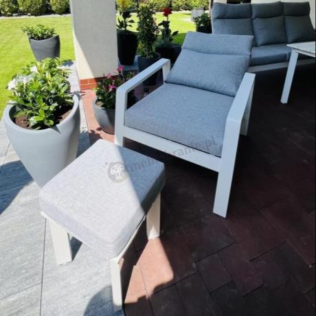 Aluminiowy komplet białych mebli na taras z regulowanymi fotelami, sofą i stołem obiadowym - Renalo Dining Relax Whit