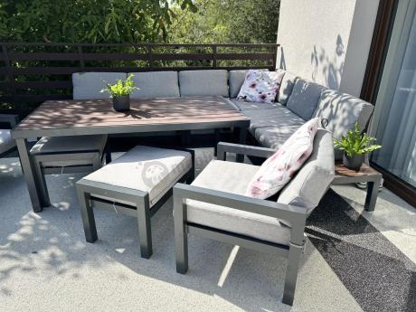 Aluminiowy narożnik na taras 283x222 cm z dwoma fotelami i pufami - Calamba Corner XL