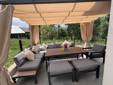 Aluminiowy narożnik ogrodowy z fotelem i stołem 160cm Calamba Corner XL - Grey
