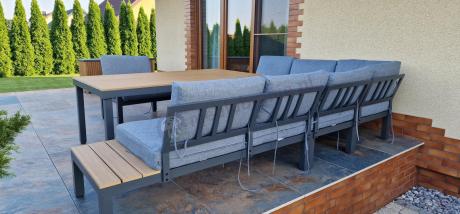 Aluminiowy narożnik ogrodowy z fotelem i stołem 160cm Calamba Corner XL - Grey