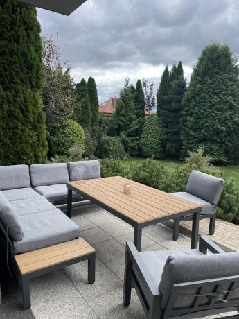 Aluminiowy narożnik ogrodowy z fotelem i stołem 160cm Calamba Corner XL - Grey