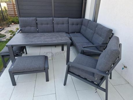 Aluminiowy narożnik ogrodowy z fotelem, pufami i stołem 150x90cm Tavaro Corner Antracite