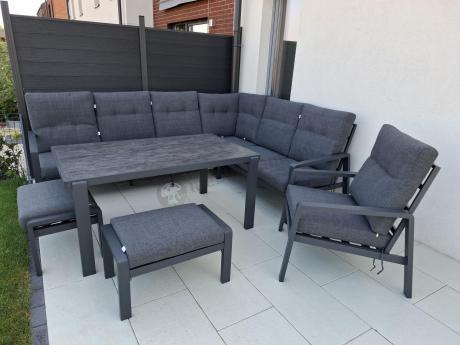 Aluminiowy narożnik ogrodowy z fotelem, pufami i stołem 150x90cm Tavaro Corner Antracite