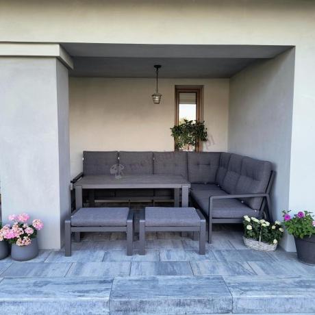 Aluminiowy narożnik ogrodowy z fotelem, pufami i stołem 150x90cm Tavaro Corner Antracite