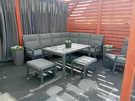 Aluminiowy narożnik ogrodowy z fotelem, pufami i stołem 150x90cm Tavaro Corner Antracite