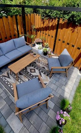 Aluminiowy zestaw mebli ogrodowych, kolor drewniany, szare poduszki dla 5 osób z sofą 200cm - Else Set - Grey