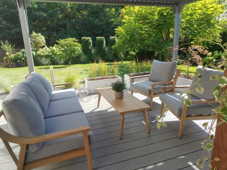 Aluminiowy zestaw mebli ogrodowych, kolor drewniany, szare poduszki dla 5 osób z sofą 200cm - Else Set - Grey