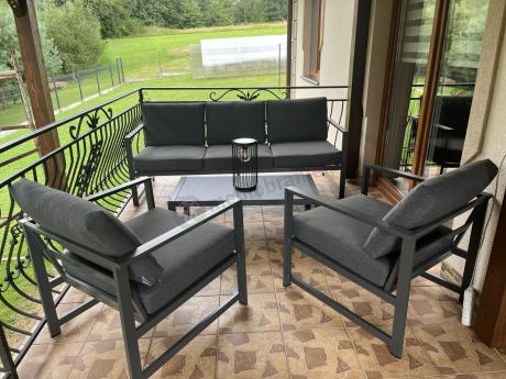 Aluminiowy zestaw mebli ogrodowych Vilde 5-miejscowy Grafitowy