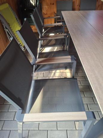 Aluminiowy zestaw obiadowy do ogrodu dla 10 osób, stół 220 cm z blatem polystone – Mivo Ebra, antracyt