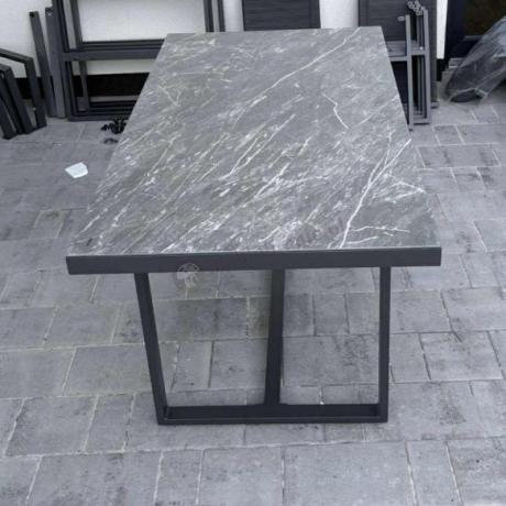 Aluminiowy zestaw ogrodowy z modułowym narożnikiem Kari grafitowy