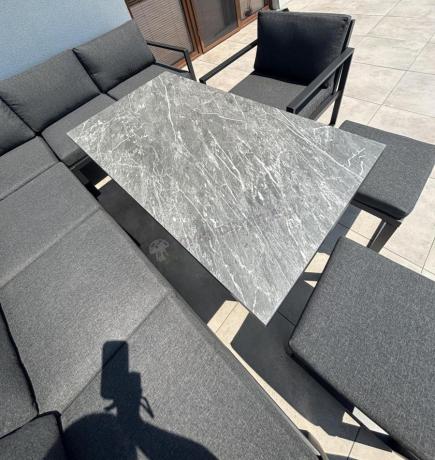 Aluminiowy zestaw ogrodowy z modułowym narożnikiem Kari grafitowy