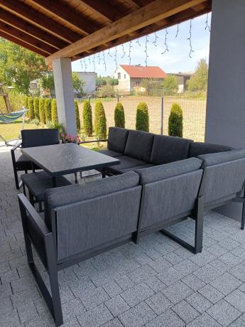 Aluminiowy zestaw ogrodowy z modułowym narożnikiem Kari grafitowy