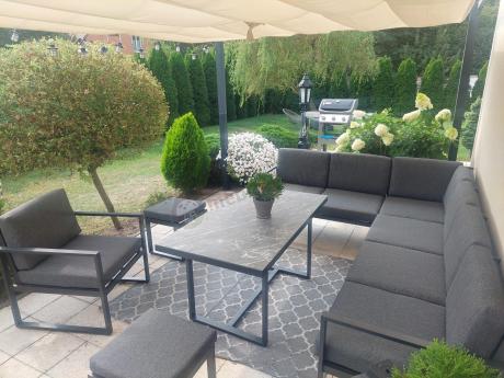 Aluminiowy zestaw ogrodowy z modułowym narożnikiem Kari grafitowy