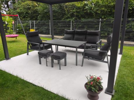 Aluminiowy zestaw ogrodowy z wysokim stołem, sofą 202cm, fotelami i pufami Renalo Dining Grafitowy