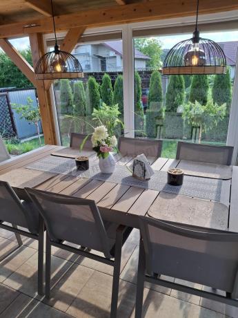 Aluminiowy zestaw stół i krzesła dla 8 osób Tanami Marla Taupe