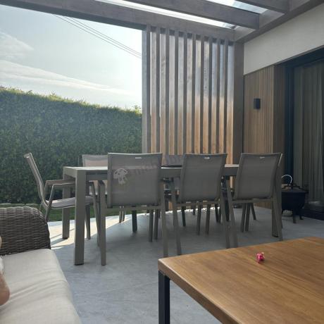 Aluminiowy zestaw stół i krzesła dla 8 osób Tanami Marla Taupe