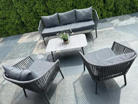 Antracytowe nowoczesne meble ogrodowe metalowe rope style z sofą 202cm, fotelami i stolikiem kawowym Kostto Cafe