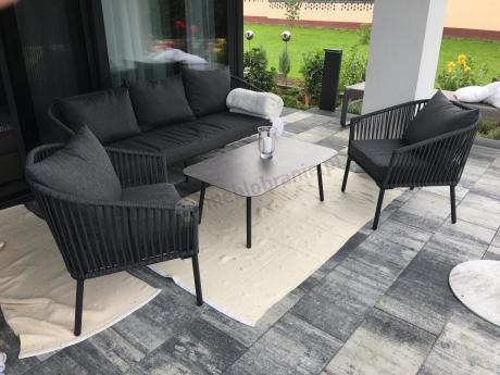 Antracytowe nowoczesne meble ogrodowe metalowe rope style z sofą 202cm, fotelami i stolikiem kawowym Kostto Cafe
