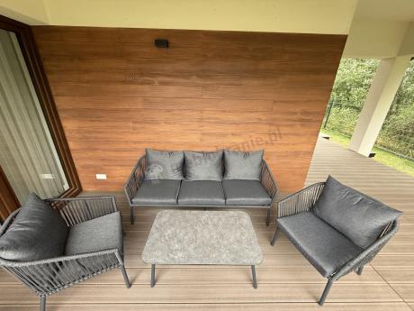 Antracytowe nowoczesne meble ogrodowe metalowe rope style z sofą, fotelami i stolikiem kawowym Kostto Cafe