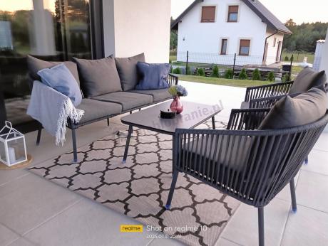 Antracytowe nowoczesne meble ogrodowe metalowe rope style z sofą, fotelami i stolikiem kawowym Kostto Cafe