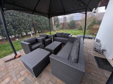 Antracytowy zestaw ogrodowy z technorattanu dla 8 osób