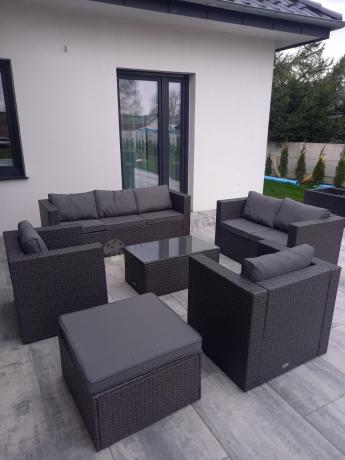 Antracytowy zestaw ogrodowy z technorattanu dla 8 osób