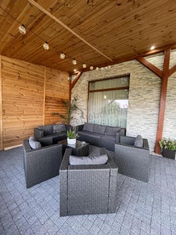 Antracytowy zestaw ogrodowy z technorattanu dla 8 osób