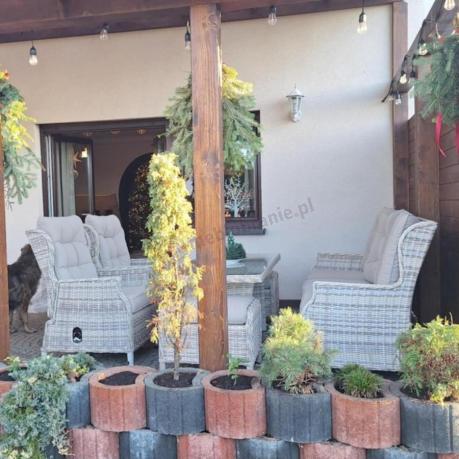 Beżowe meble na taras z wysokim stołem i regulowanymi fotelami - Laritto Dining - Beige